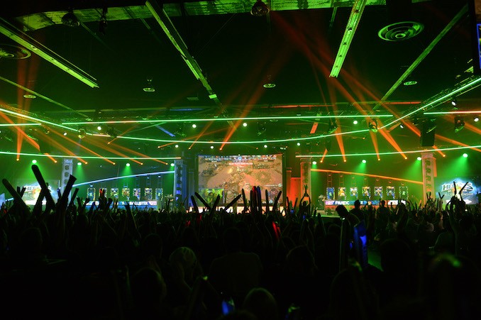 2016blizzcon_heroesesports_day2_willchiangphotos-546